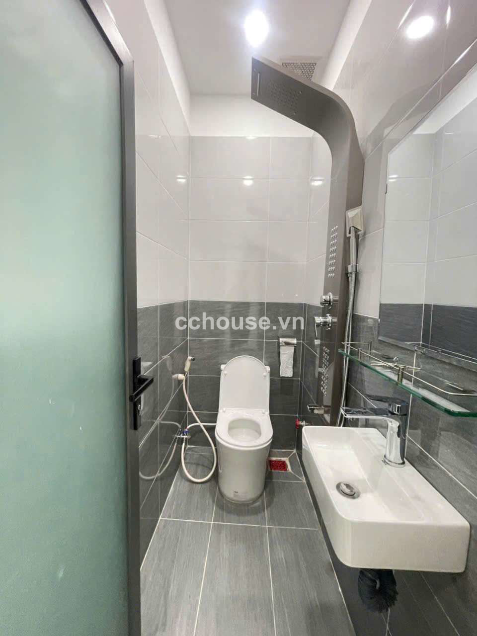 Toà nhà 6 tầng  Măt Tiền Kinh Doanh  Âu Cơ - Tân Bình, vị trí đẹp - có Thang máy