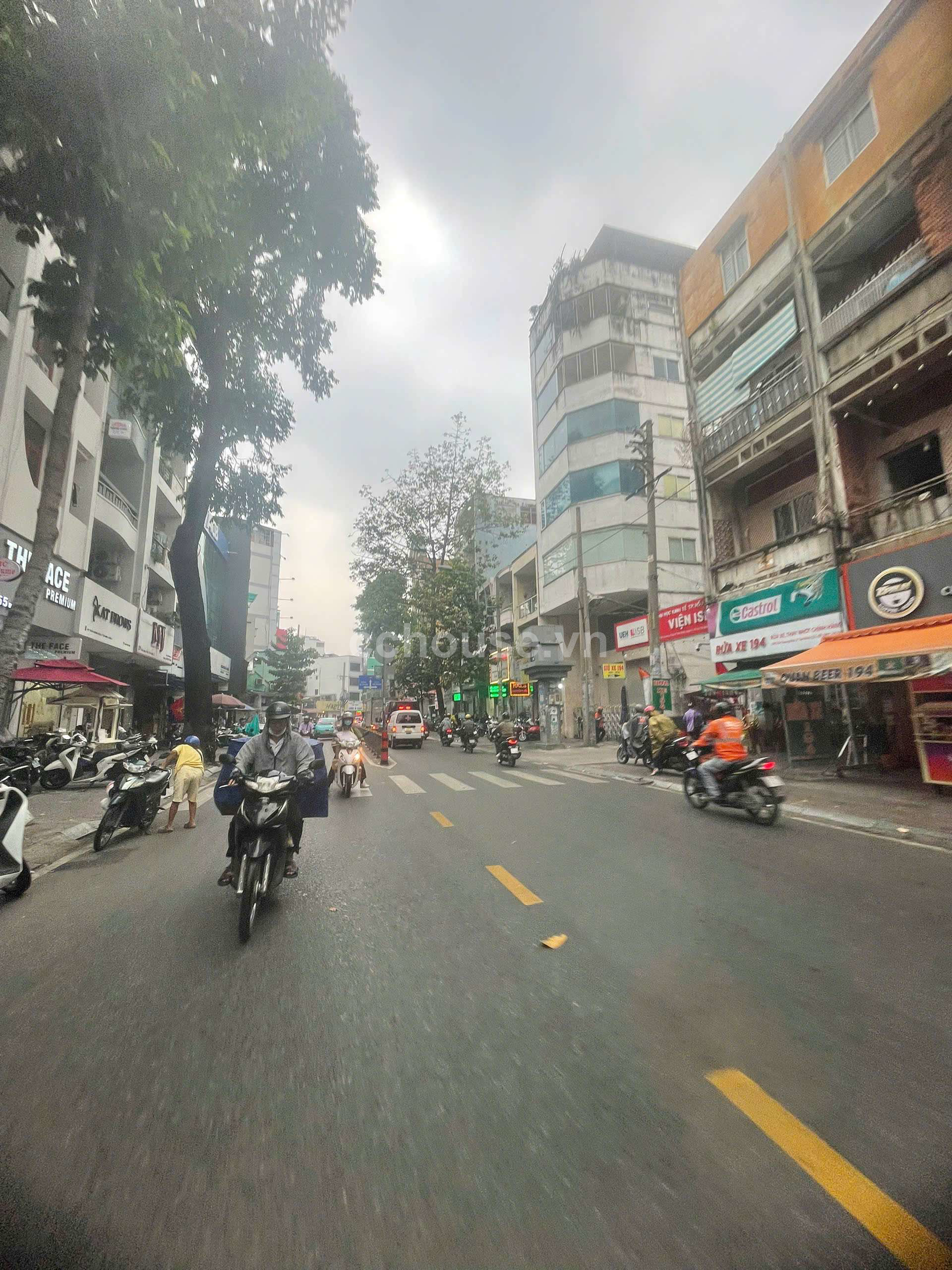Mặt Tiền Kinh Doanh đường Vĩnh Viễn, Phường 4, Quận 10. 