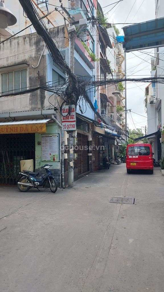 Bán nhà HXH Đồng Nai, P.Hòa Hưng. DT 5.8x10m, 3 tầng