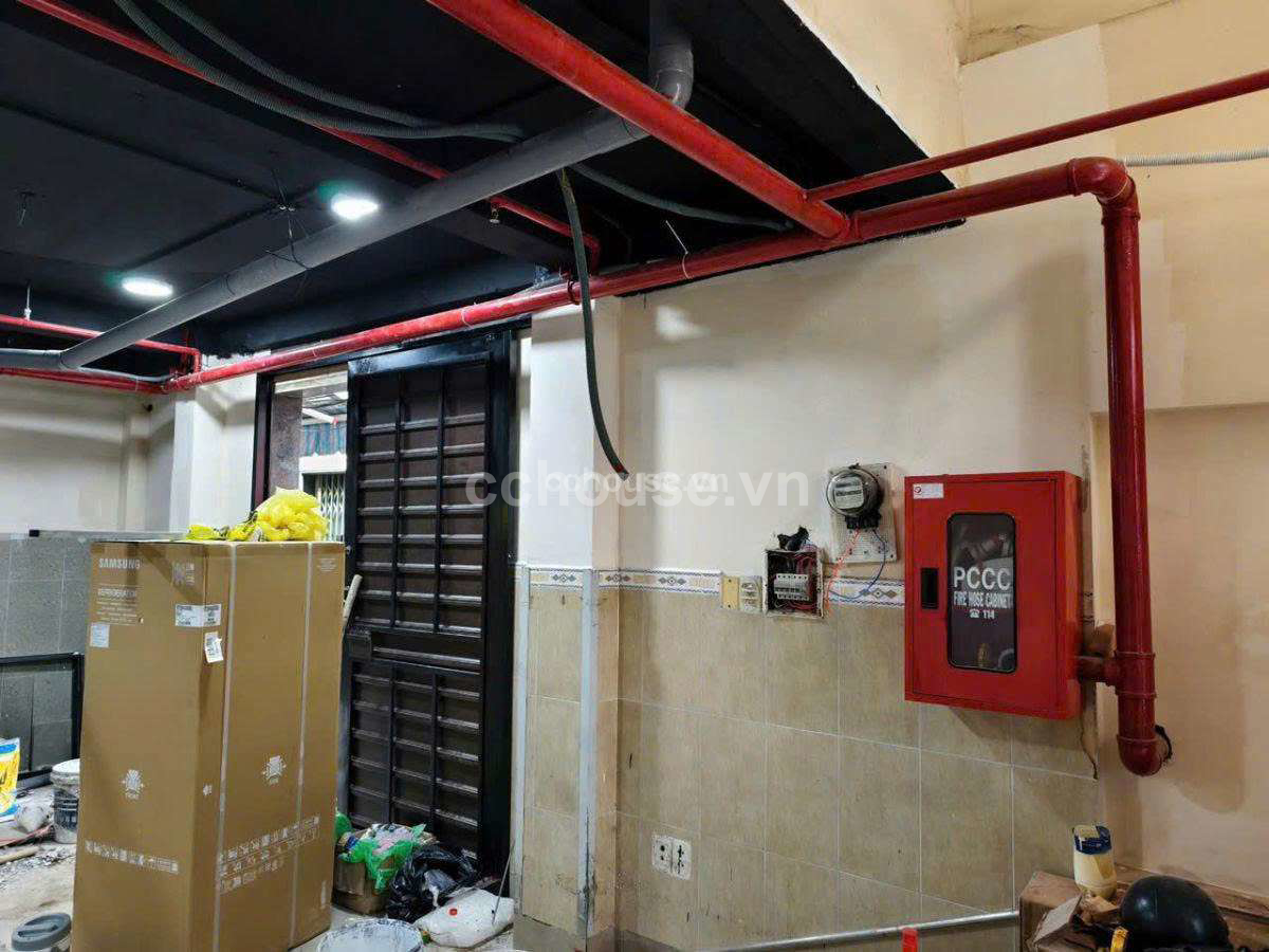 TOÀ NHÀ 7 TẦNG HĐT 120 TRIỆU ỔN ĐỊNH 7 NĂM NGAY CỔNG VIÊN LÊ THỊ RIÊNG CÁCH MẠNG THÁNG TÁM