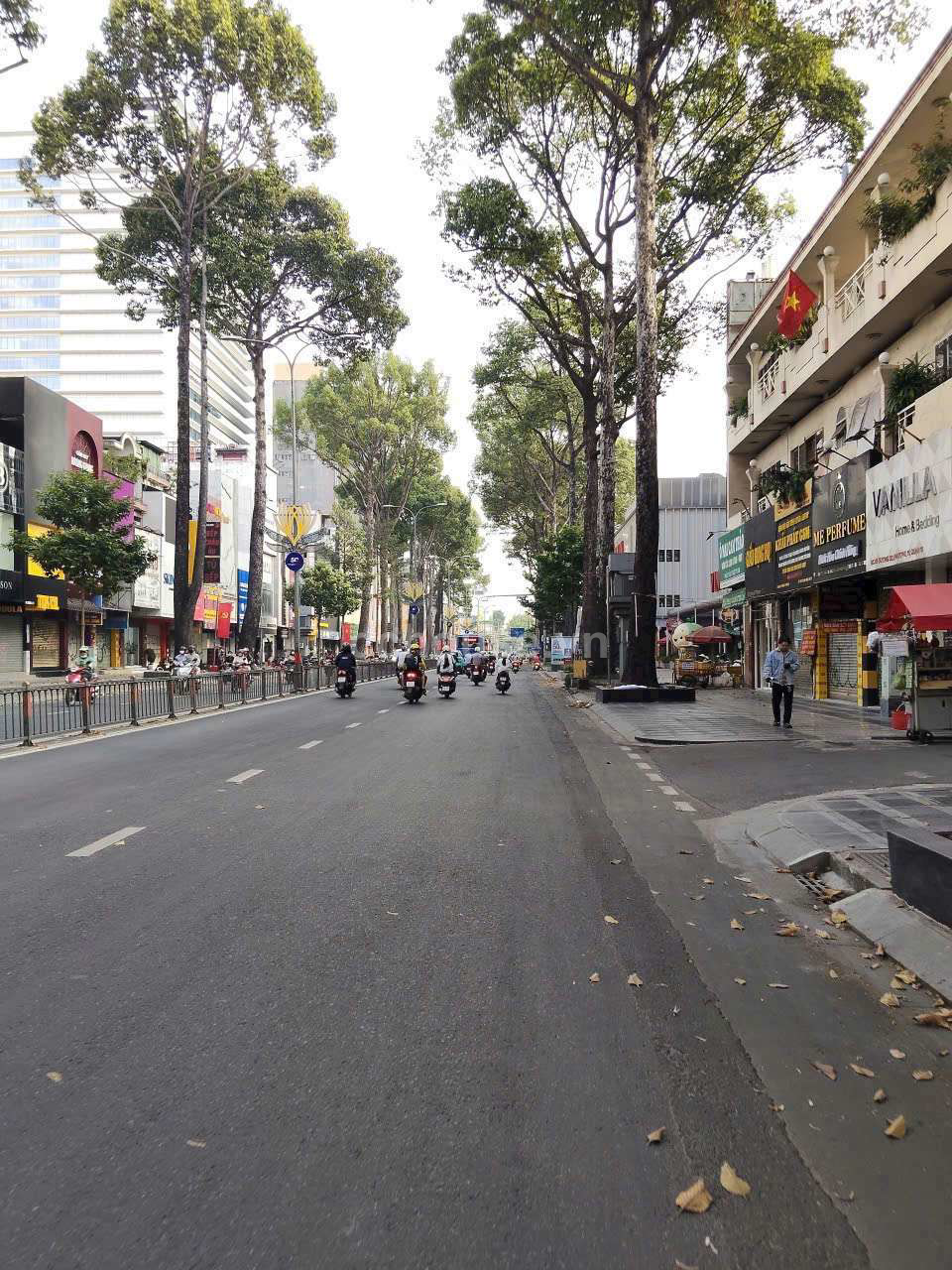 Sieu-Hiem-Mat-Tien-Quan-1-nha-5-Tang-82m2-dat-Phuong-Ben-Thanh-duong-Ton-That-Tung-id9859