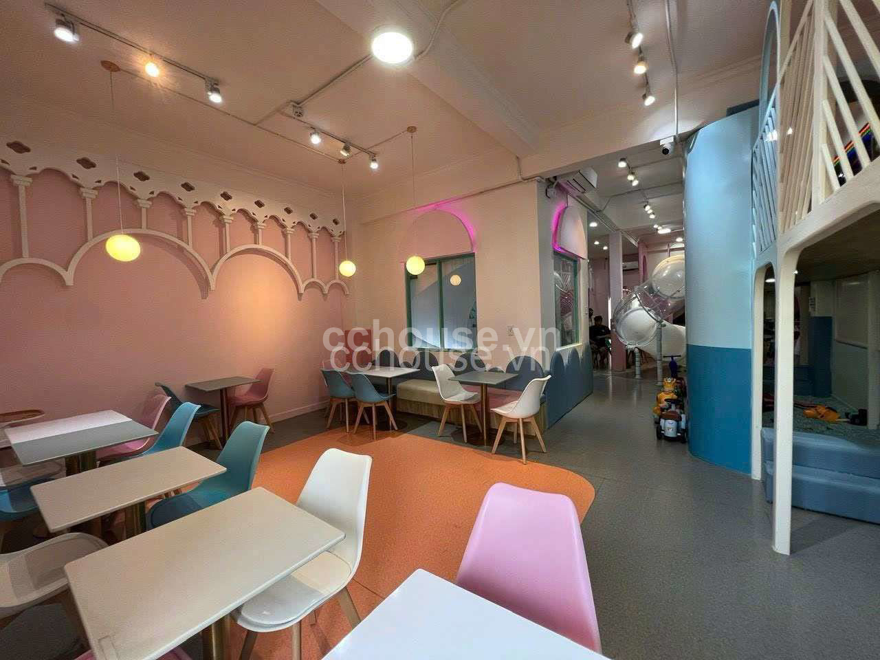 Toa-Nha-duong-An-Duong-Vuong-P3-Quan-5--Ham-5-Tang-Thang-may-hdt-100-TrThang-id9795