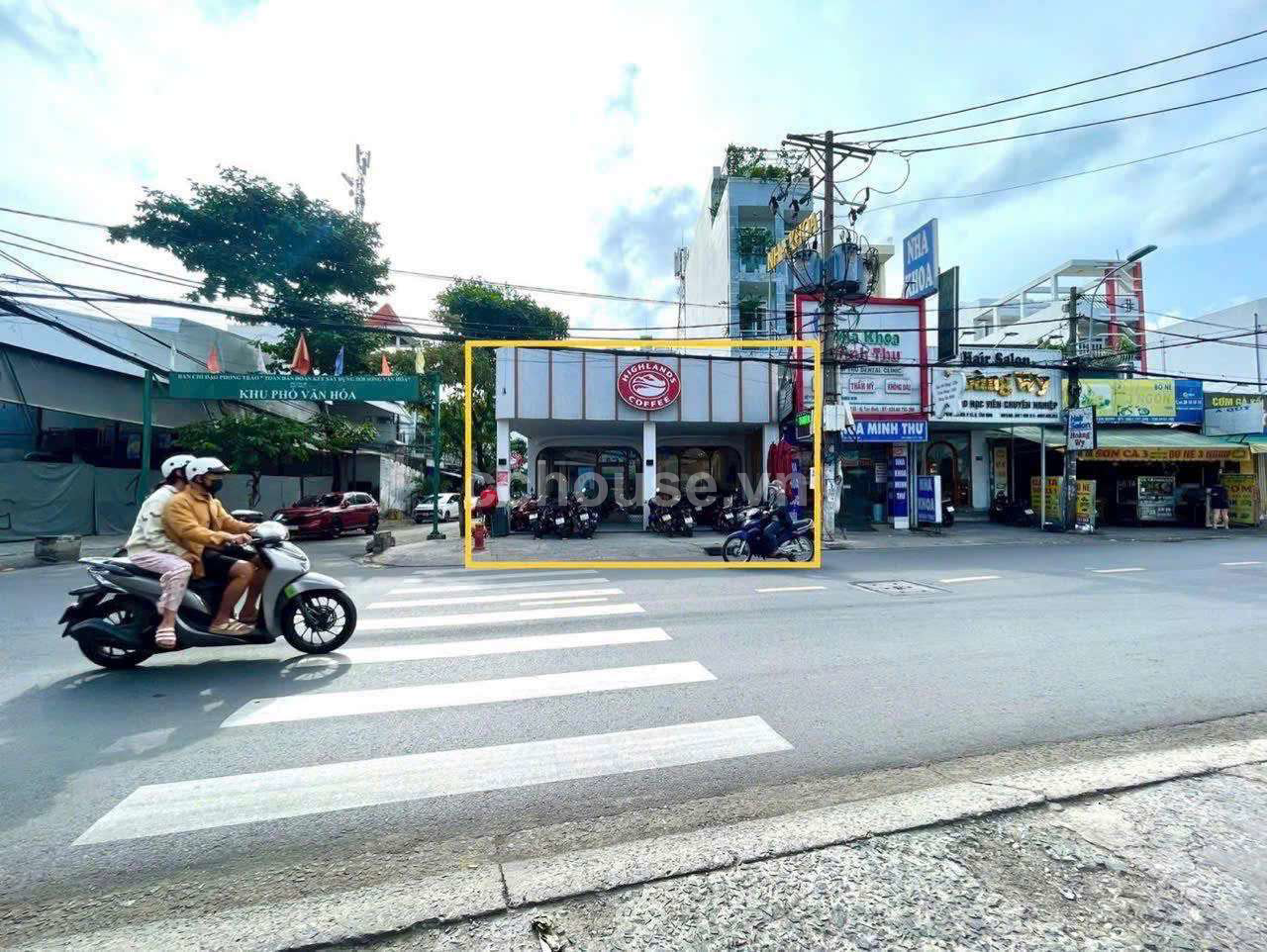 Sieu-Vi-Tri-Goc-2-Mat-Tien-Cach-Mang-Thang-Tam-Quan-10-Gia-Dau-Tu-Cuc-Tot-id9868