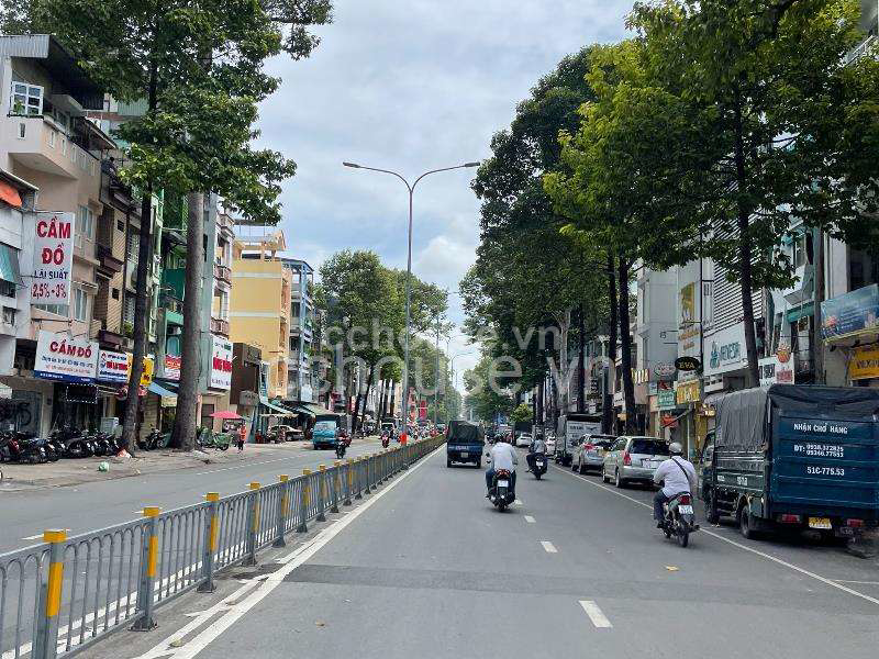 MAT-TIEN-LE-HONG-PHONG-P3-QUAN-5--rong-32m-x-dai-22m--id10129