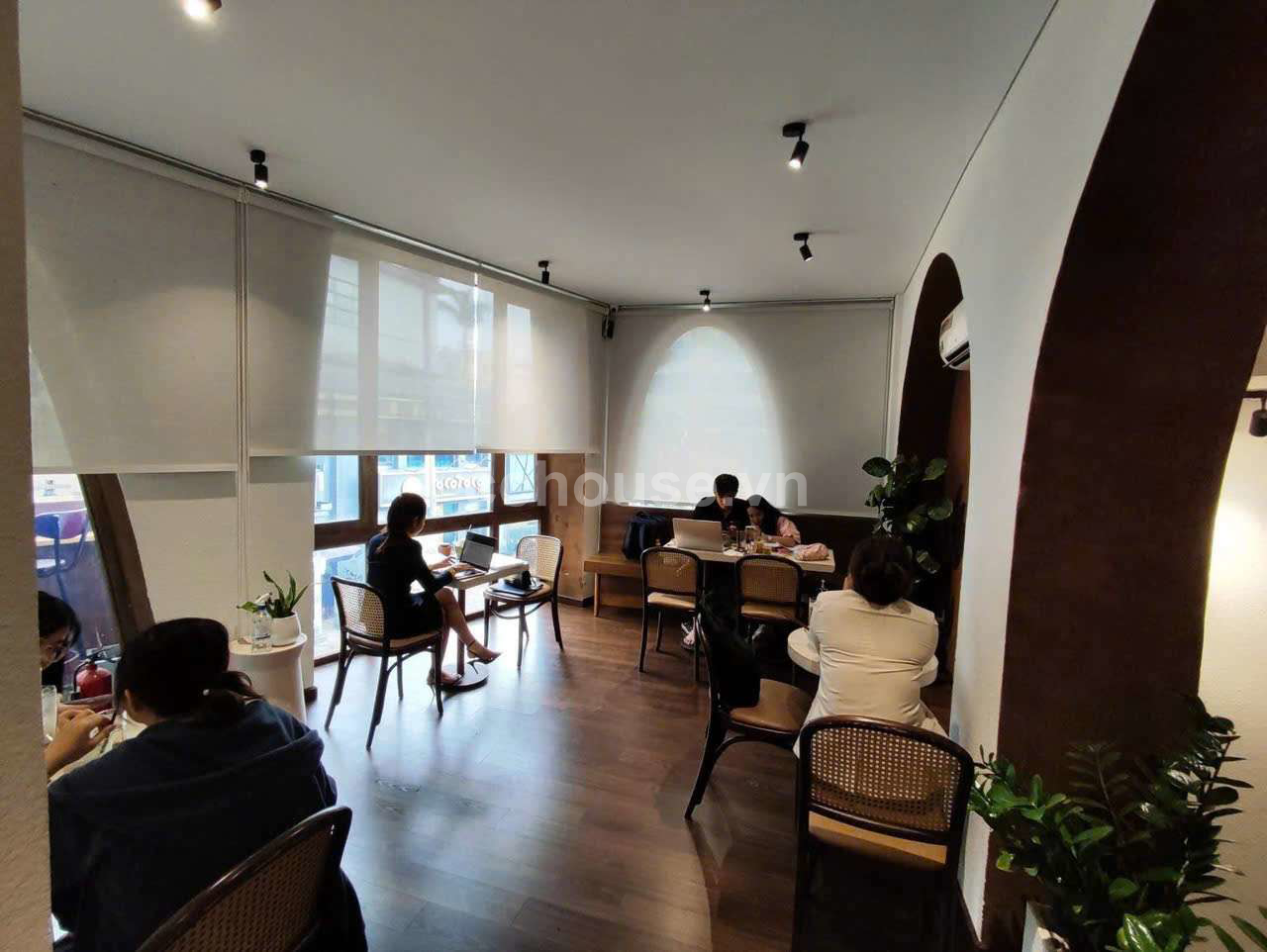 Mặt Tiền  Kinh Doanh Ngang 8m Ngô Thời Nhiệm, P7, Quận 3