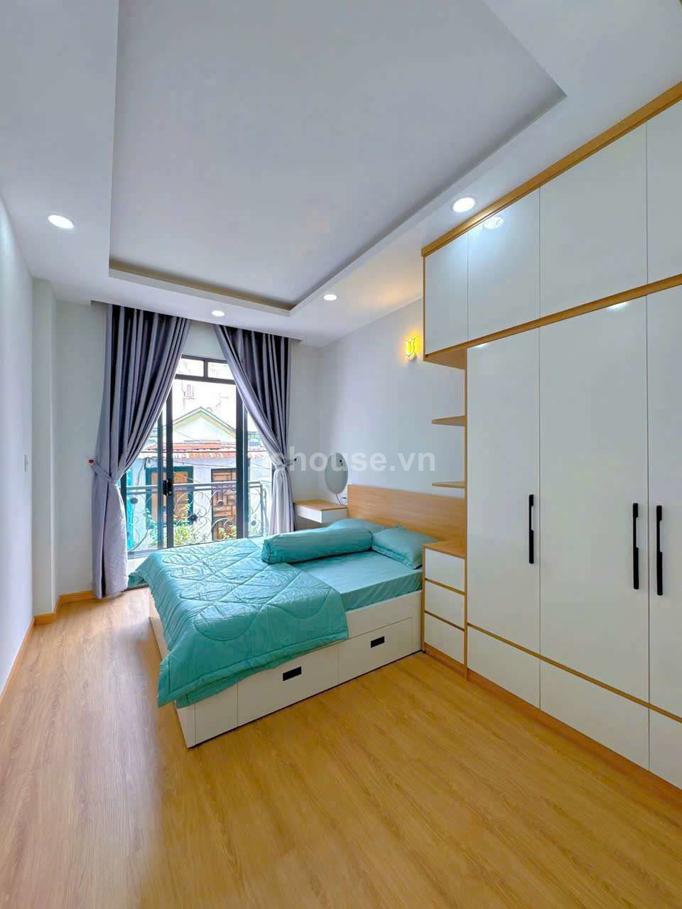 Nhà hẻm xe hơi ngay Phan Đăng Lưu .Q. Phú nhuận . Nhà mới vào ở ngay