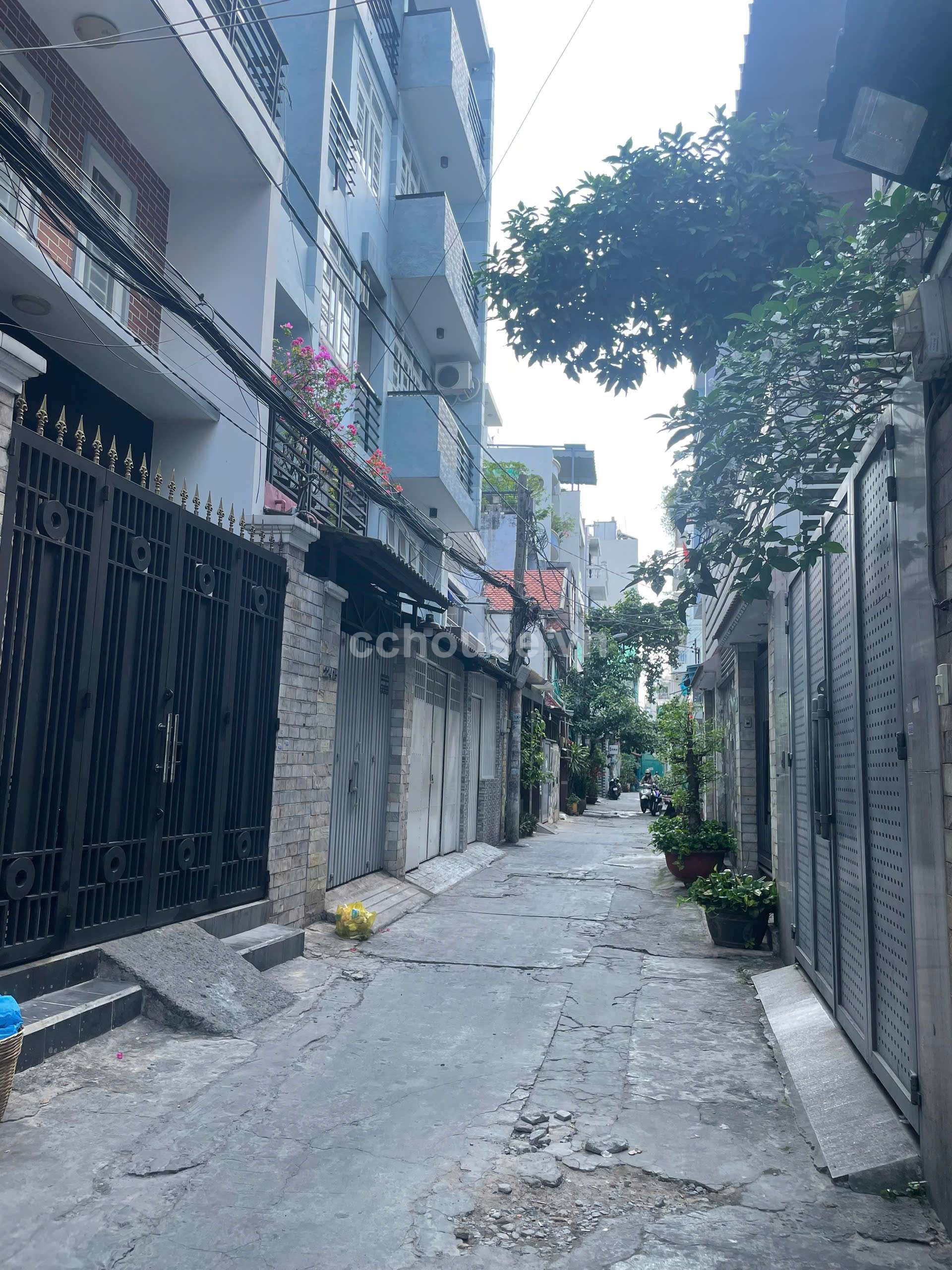 Nhà Ngang 5m Hẻm Xe hơi Lý Thường Kiệt .Q10. Giá chỉ nhỉnh 11 tỳ