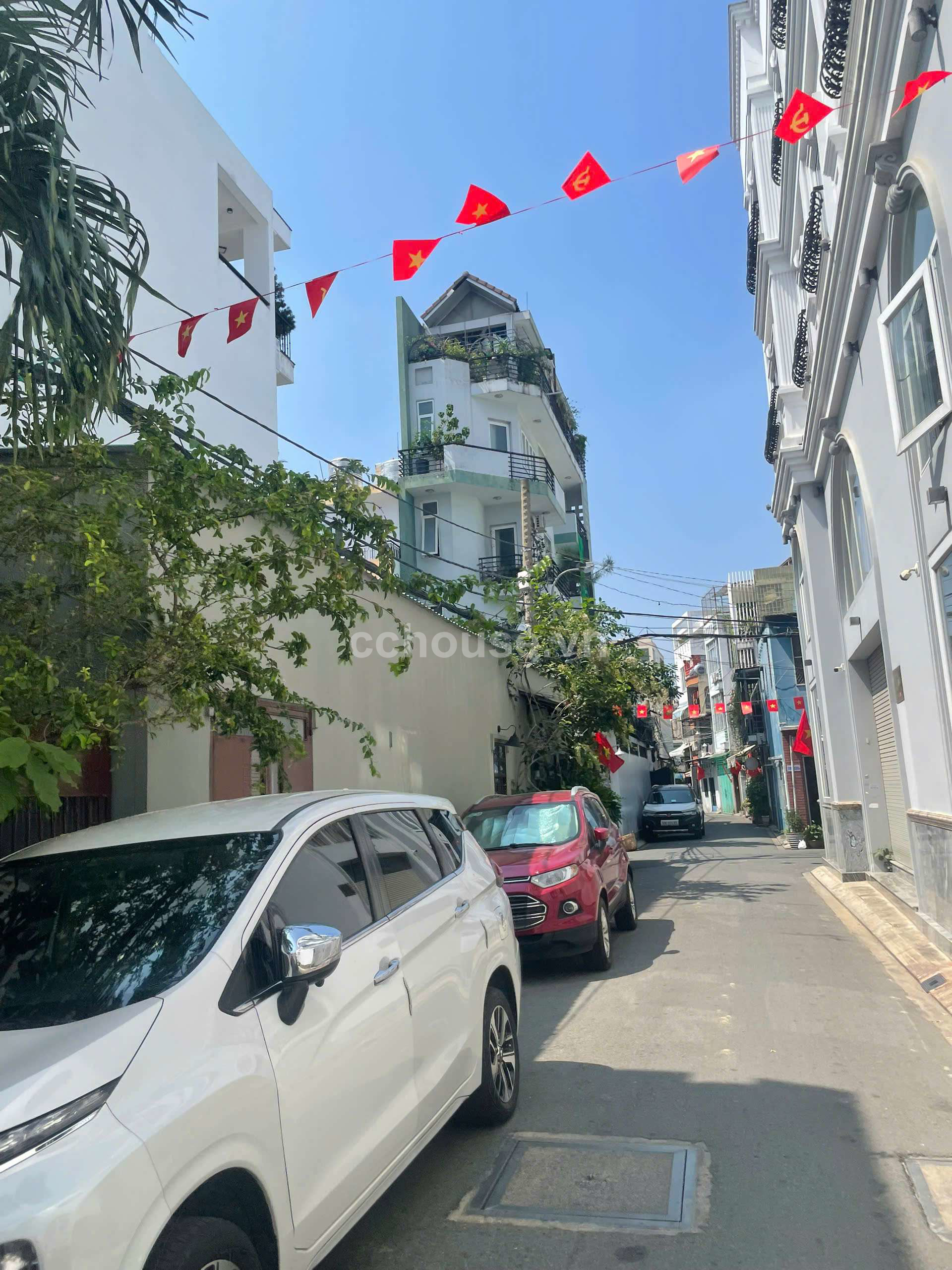 Không còn căn thư hai so sánh Hẻm xe hơi lê văn sỹ .Nở Hậu :7m .Giá nhỉnh 11 tỷ