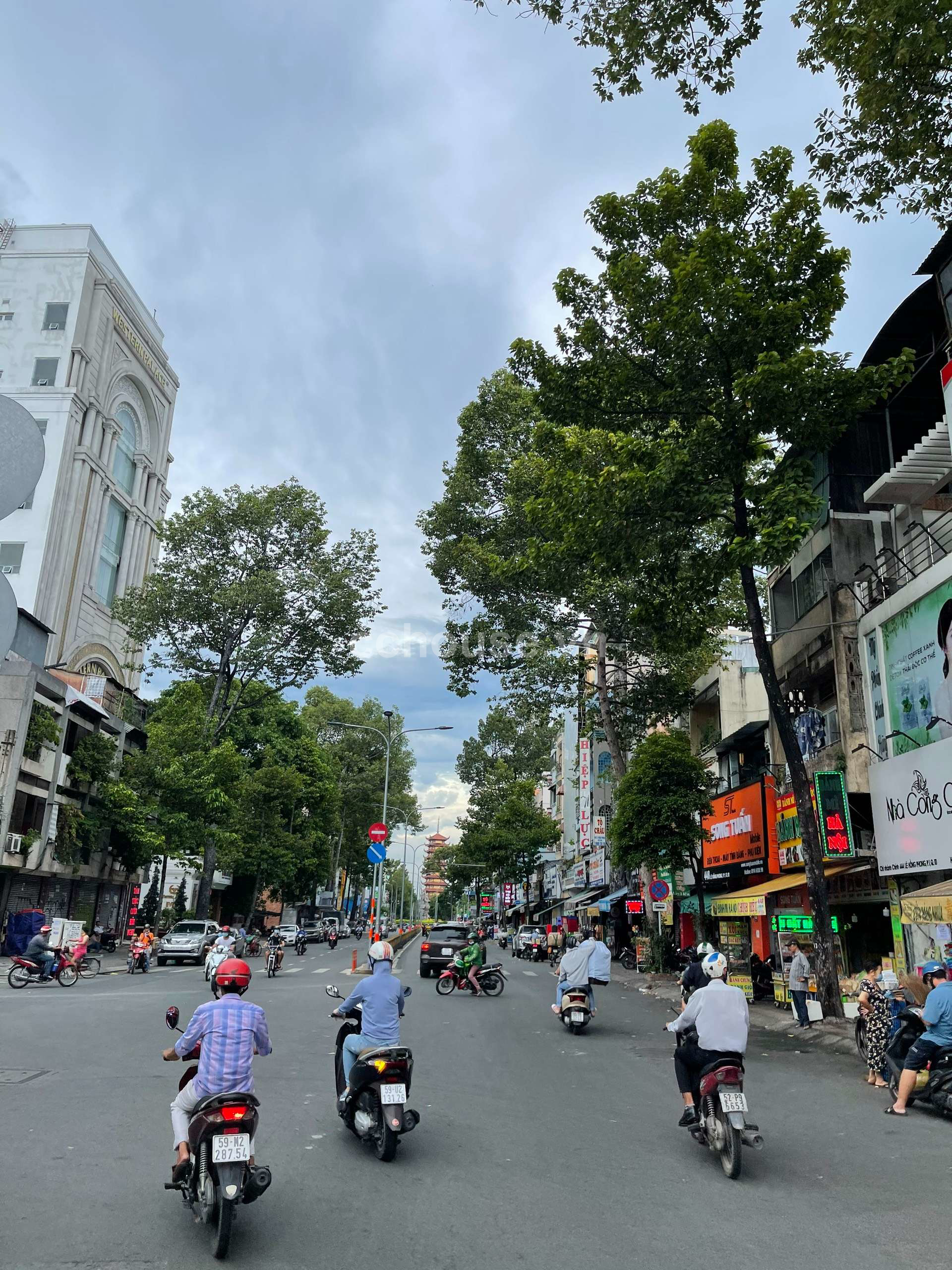 Cho thuê nhà MT Lê Hồng Phong, P.Vườn Lài. DT 13x11m