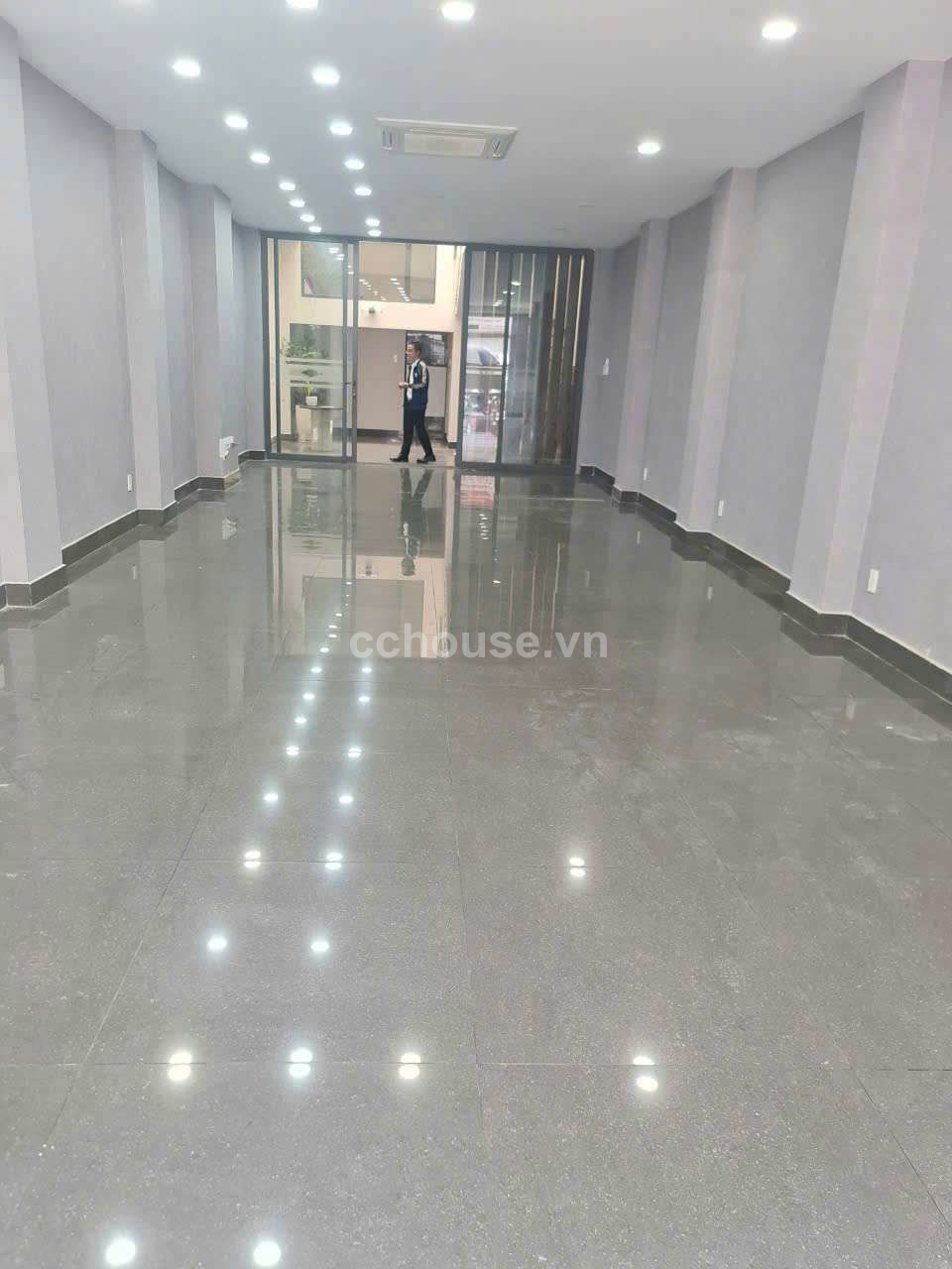 Trệt 4 Lầu HĐT 75 triệu Mặt Tiền Quận 3 Kiến Trúc Hiện Đại 104m2 Ngang 5m