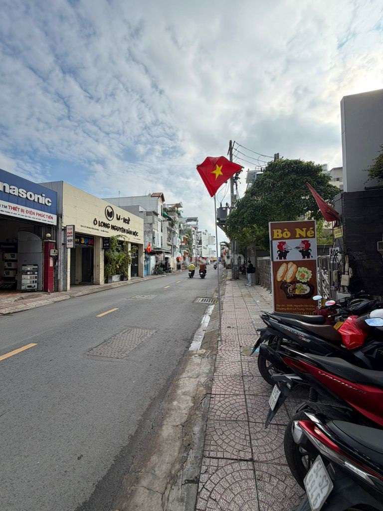 Bán nhà MT Nguyễn Văn Đậu, P.Bình Lợi Trung. DT 4x35m, NH. 2 tầng