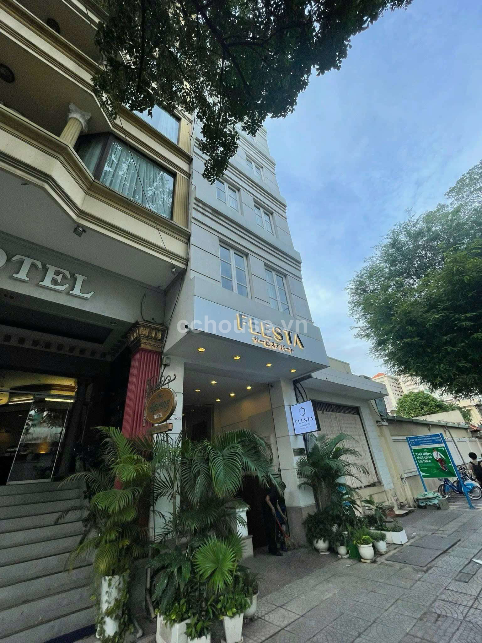 BÁN TÒA NHÀ MẶT TIỀN 42 LÊ THÁNH TÔN, P. BẾN NGHÉ, QUẬN 1.