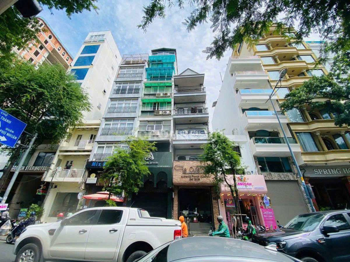 Siêu Phẩm Siêu Vị Trí Mặt Tiền Lê Thánh Tôn Quận 5 Tầng HĐT 5000 usd Khu Vực Không có Nhà Bán Chỉ 1 