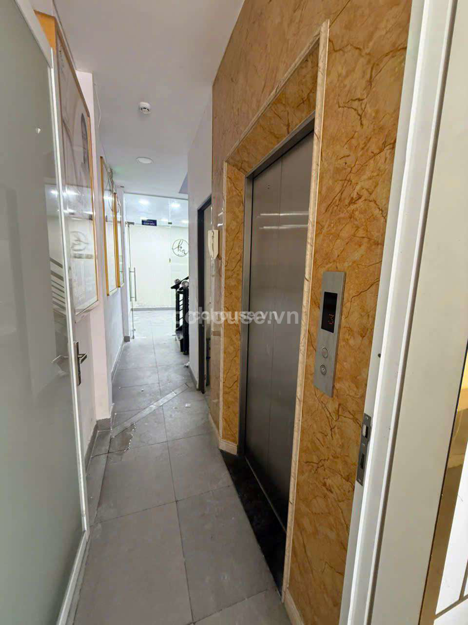 Bán Nhà MTKD Đường Nguyễn Văn Thương ( D1 cũ ) Phường 25 Bình Thạnh CN 62.6m2, 4 lầu 