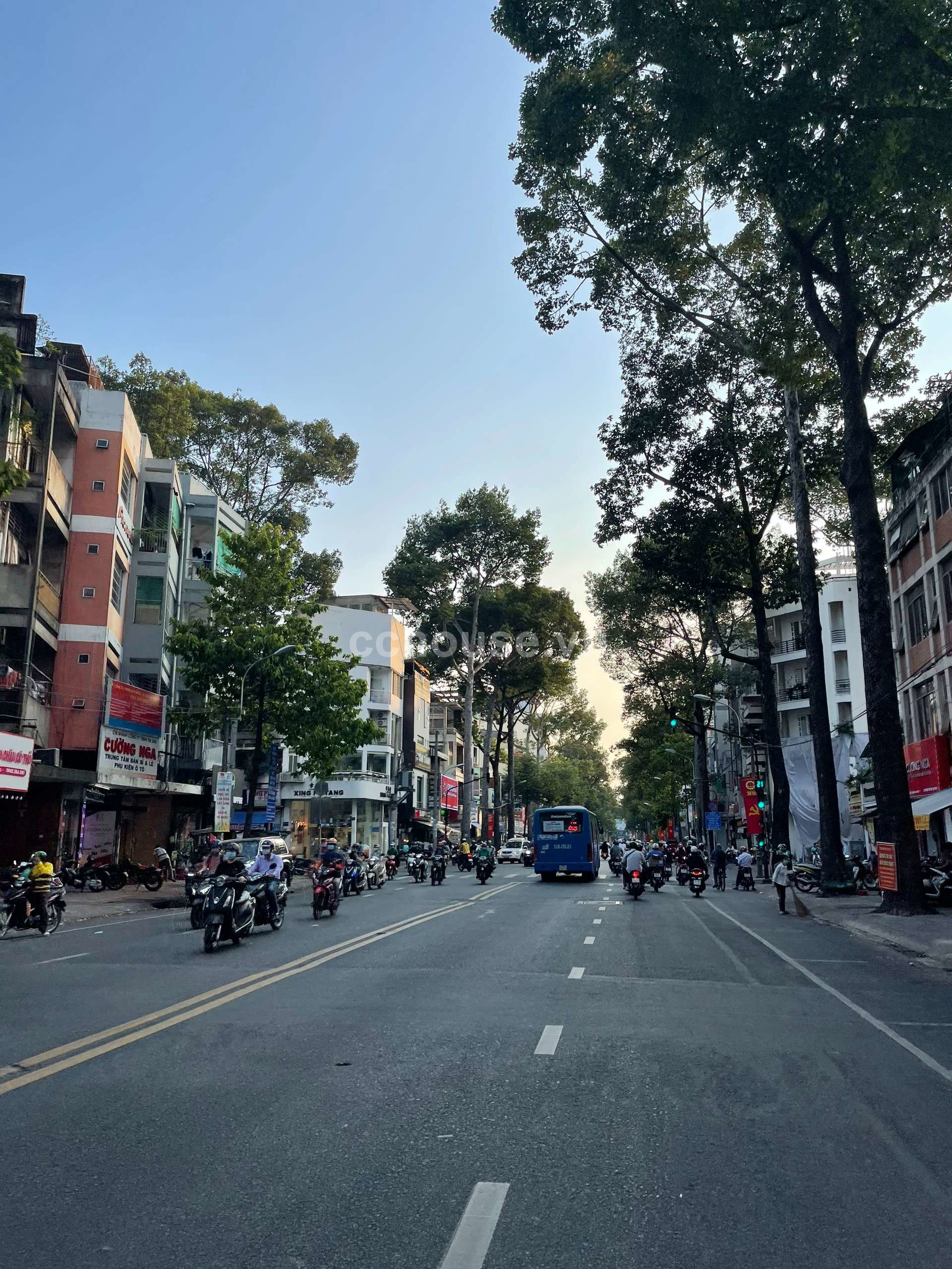 Cho thuê NCMT An Dương Vương, P.An Đông. DT 4x20m, 3 tầng