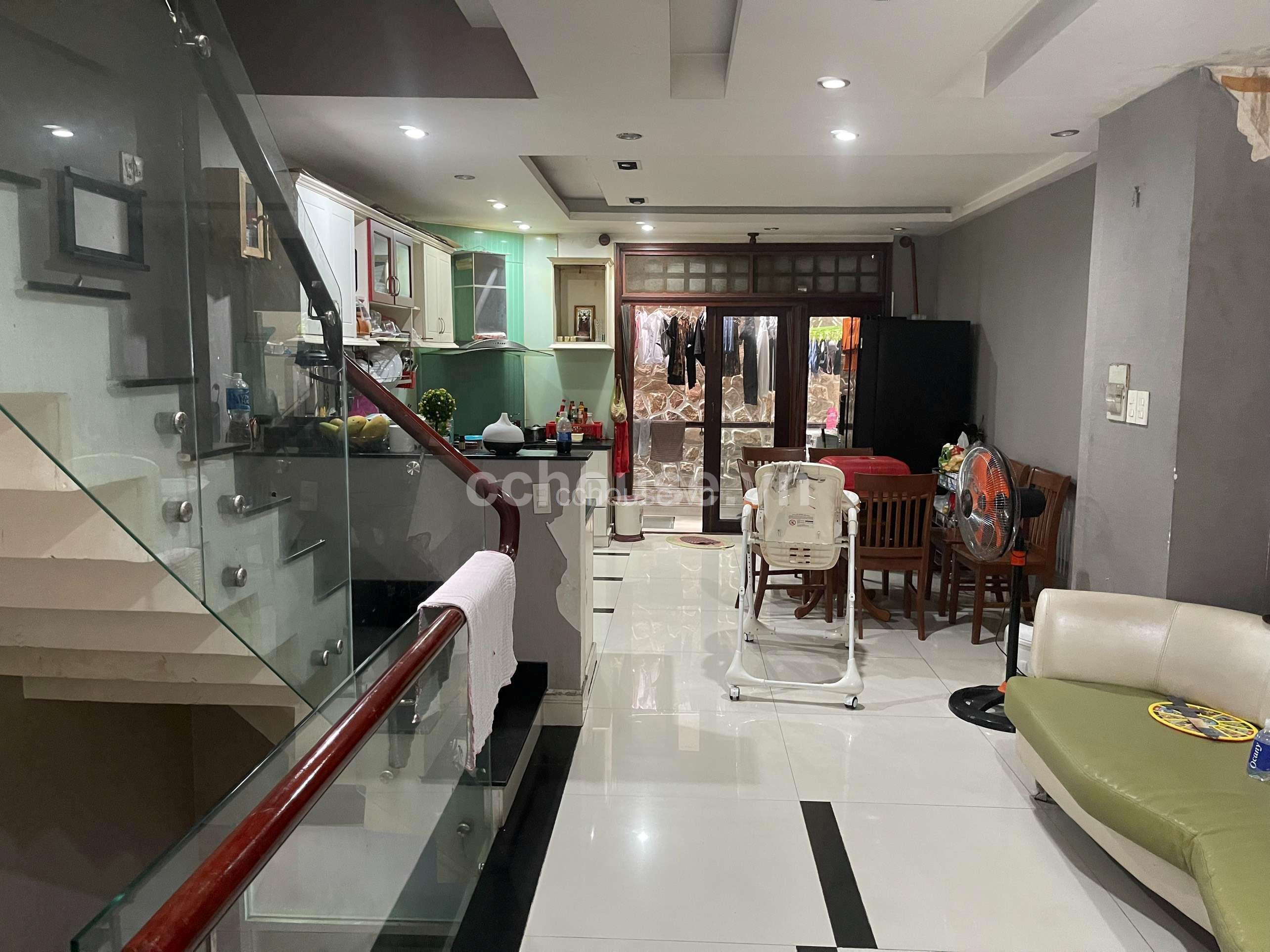 Hẻm 6m SƯ VẠN HẠNH QUẬN 10 – HĐ THUÊ SẴN 35TR/THÁNG – GIÁ ĐẦU TƯ