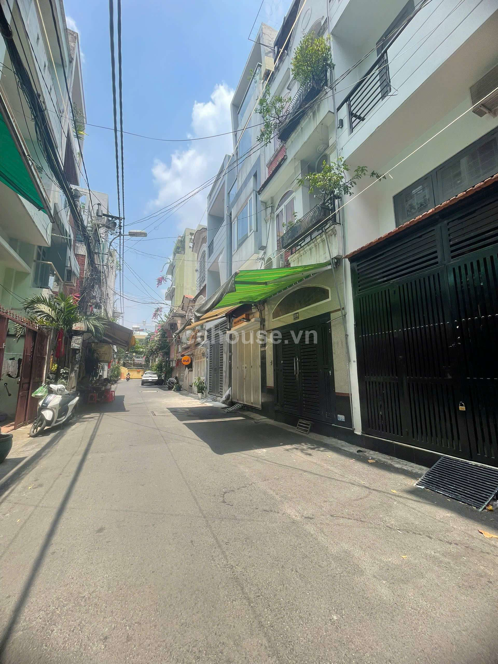 Duy nhất ngay lúc này đường nhựa 6m Huỳnh Văn Bánh . Thông tứ phía . Không còn căn thứ 2 so sánh .