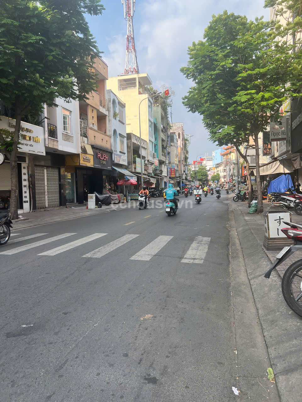 MT Đỗ Thị Lời .DT  4,4m x  15m. Kc 1 trệt 2 lầu ST. Giá 17 ty