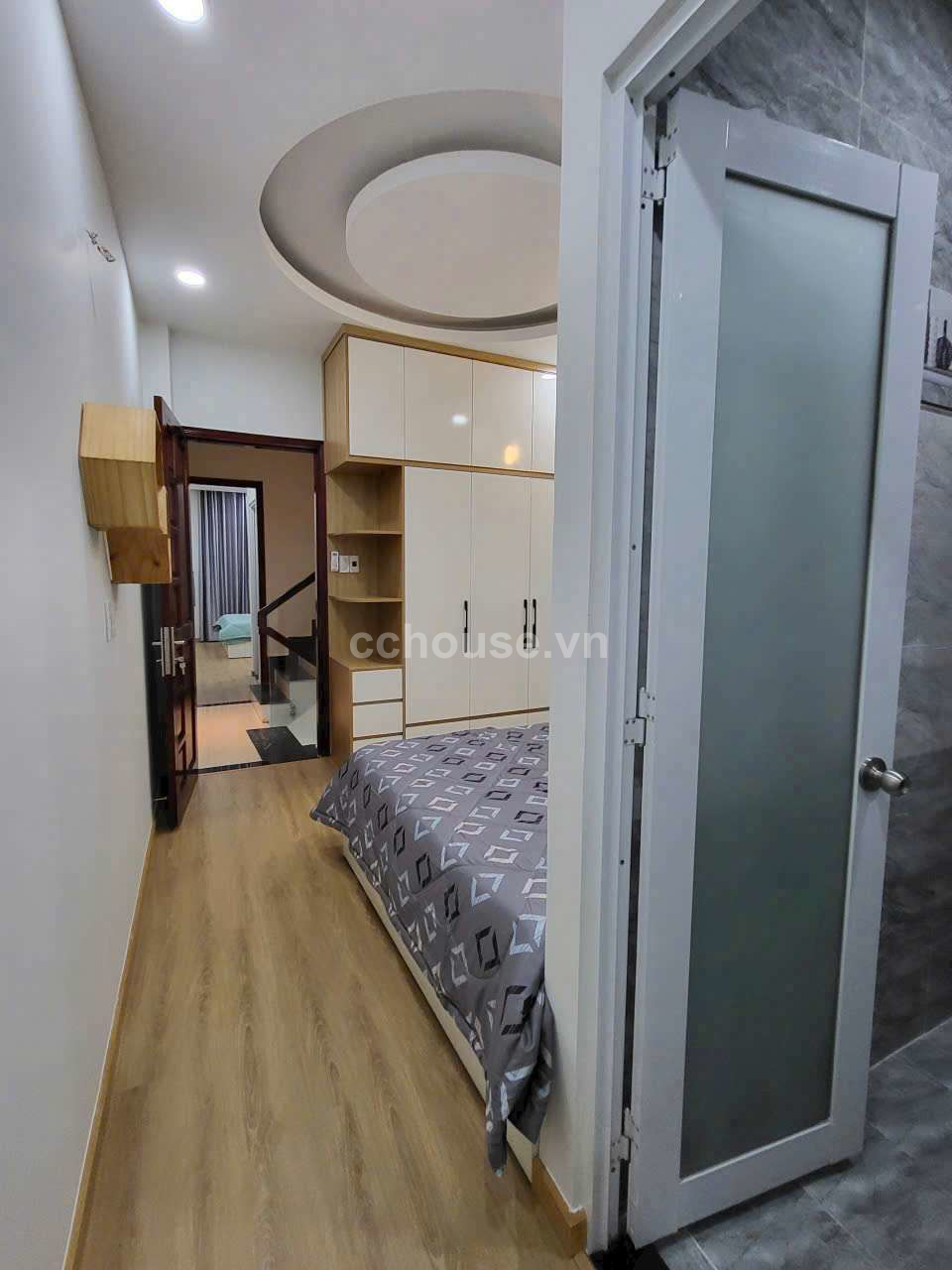 Nha-hem-xe-hoi-ngay-Phan-Dang-Luu-Q-Phu-nhuan--Nha-moi-vao-o-ngay-id9899