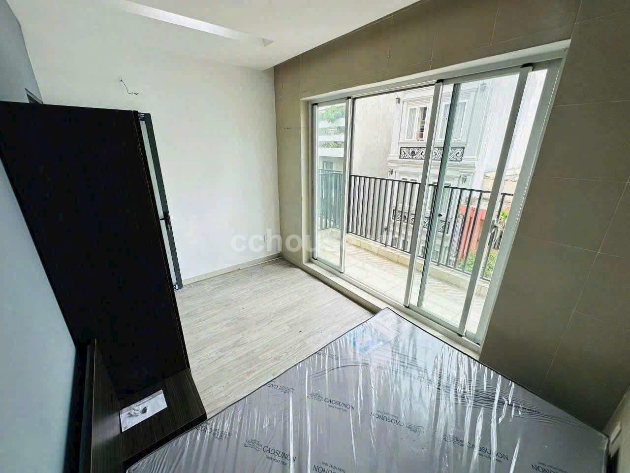Siêu Phẩm Toà nhà ngang Gần 8m ngay ETown Cộng Hoà. 