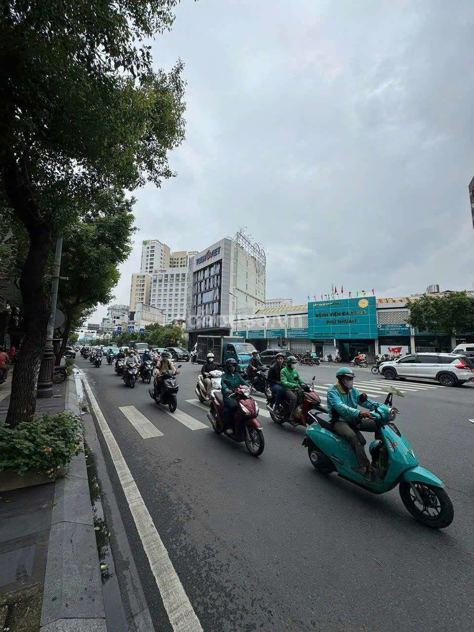 TOA-NHA-NGUYEN-VAN-TROI-–-PHUONG-10-QUAN-PHU-NHUAN-92m²-–2872m²
Tret--4-lau-thang-may-id9884