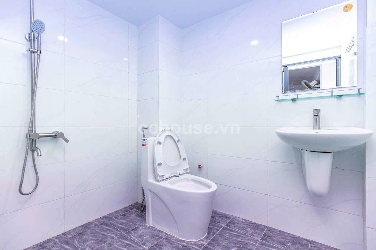 Toà CHDV Duy nhất Phú nhuận còn sót lại. Nở hậu :8m .Giá hời