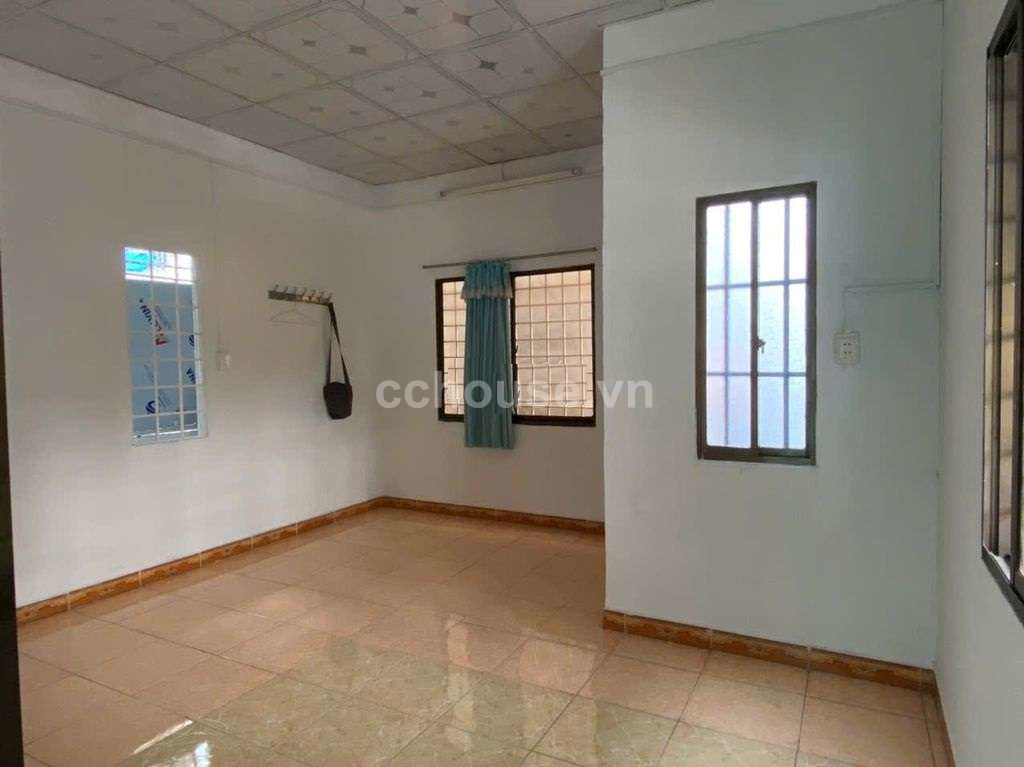 Bán nhà MTKD CMT8, P.Nhiêu Lộc. DT 3.7x21m, 3 tầng