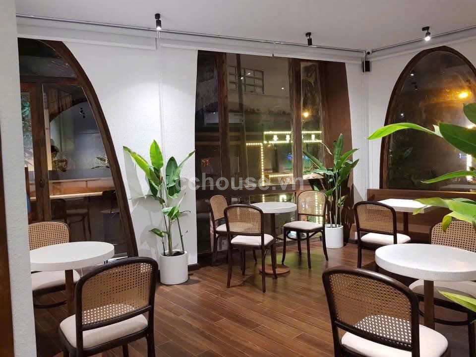 Mặt Tiền  Kinh Doanh Ngang 8m Ngô Thời Nhiệm, P7, Quận 3