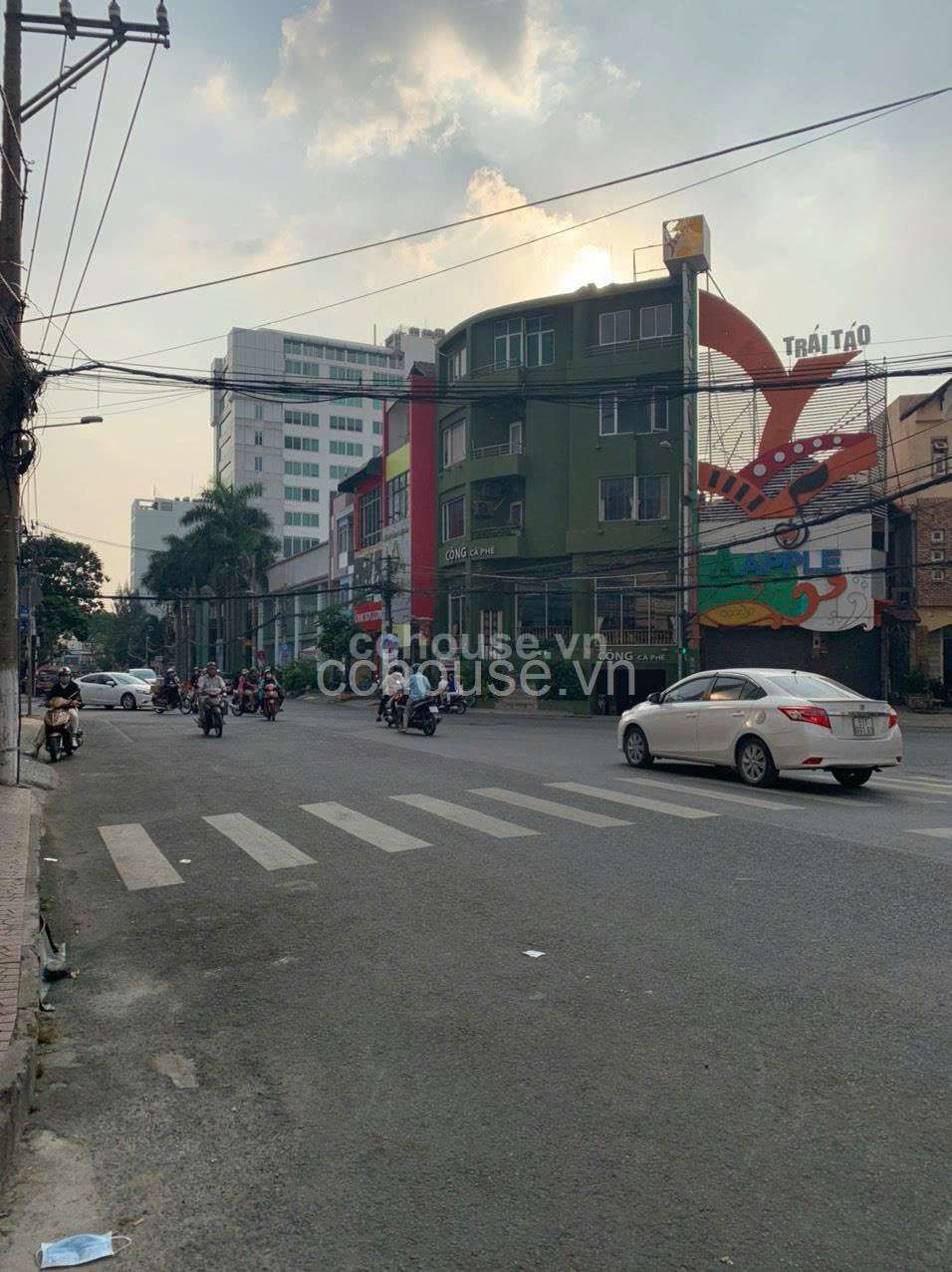 5 Lầu 2 Mặt Tiền dòng Tiền 95 triệu/ tháng Hoàng Việt Quận Tân Bình