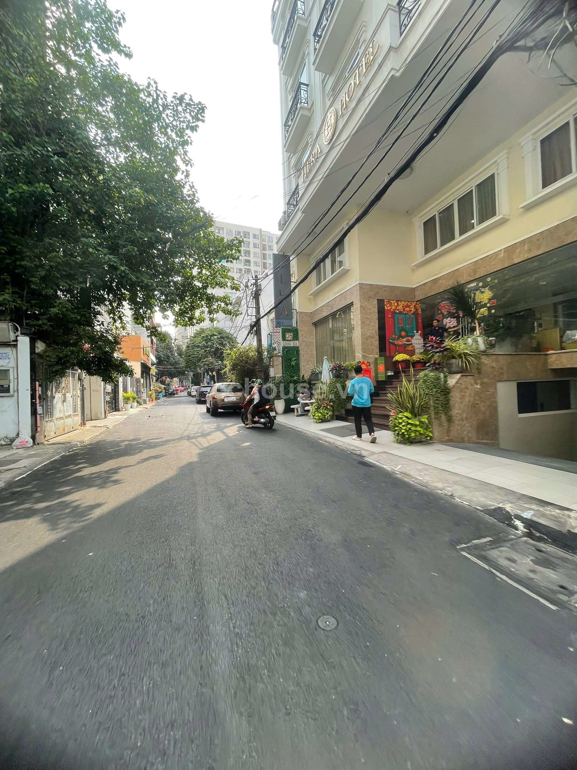 Duy-Nhat-Con-Sot-Lai-Goc-2-Mat-Tien-Ngang-12m--Q10-id9784