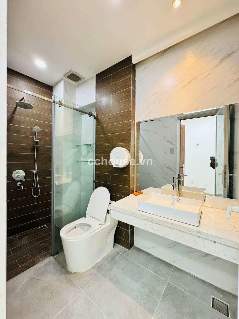 Hẻm nhựa 6m Hồ Biểu Chánh . P. 11. Q. Phú Nhuận