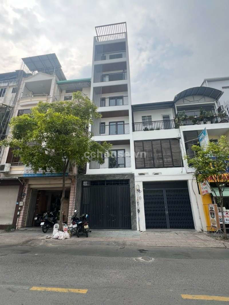 Siêu Phẩm 5 Tầng MT Tô Hiến Thành. DT 4.2*24m. DTKV: 100m2. Giá Bán 33 Tỷ