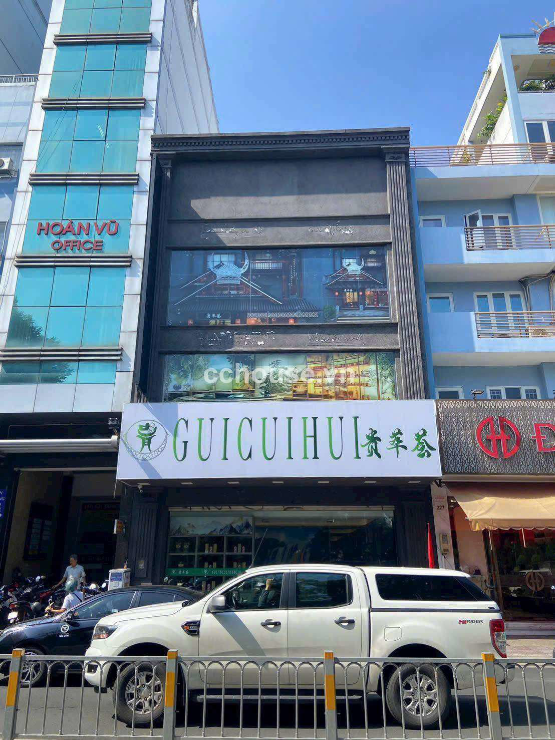 Hai Bà Trưng Quận 3 Ngang 8.5m 225m2 HĐT 230 triệu
Trệt 2 lầu Thang Máy Vị Trí Cực Đẹp