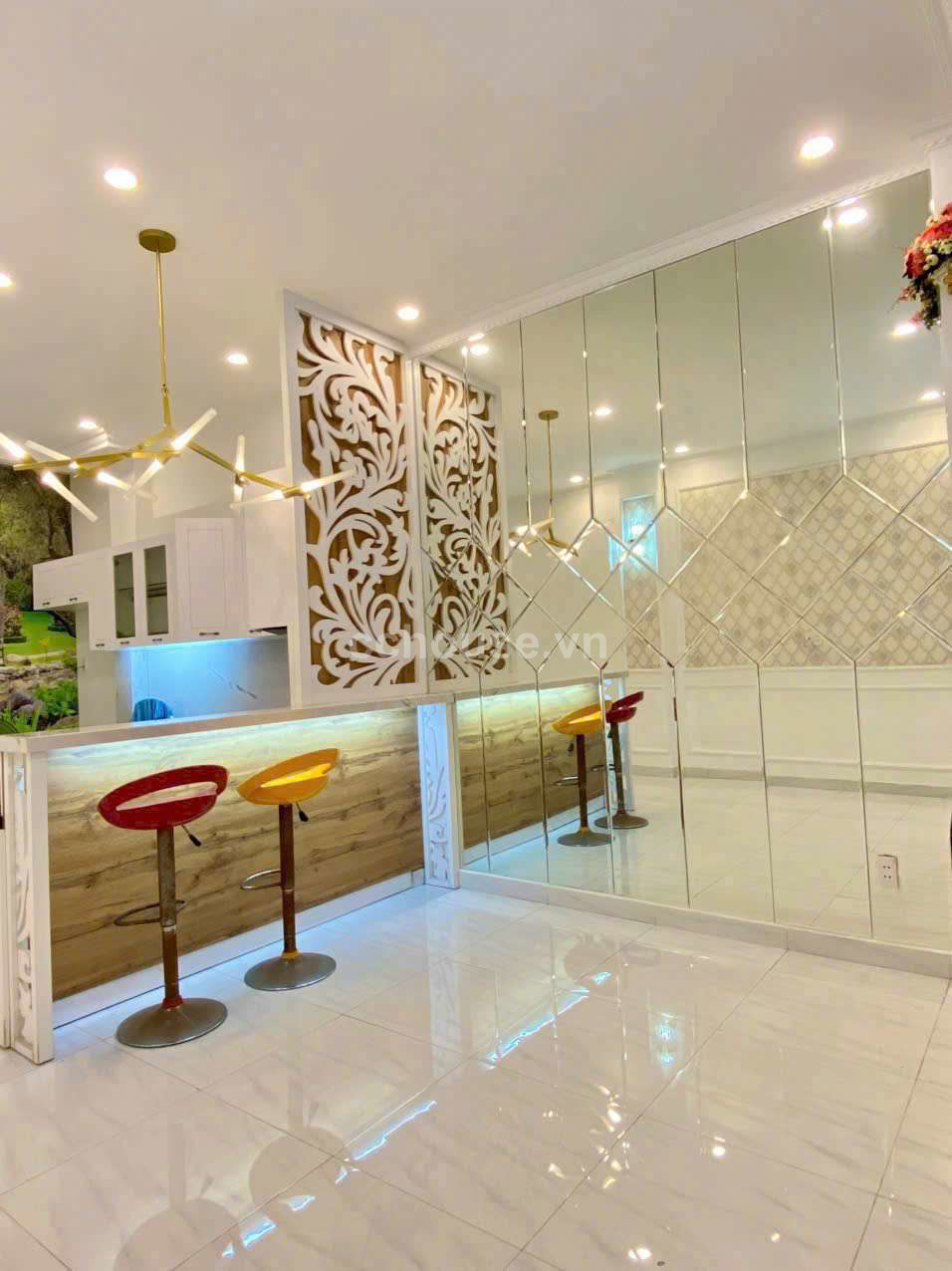 HẺM XE HƠI 8M CMT8 Q3 NỞ HẬU TÀI LỘC