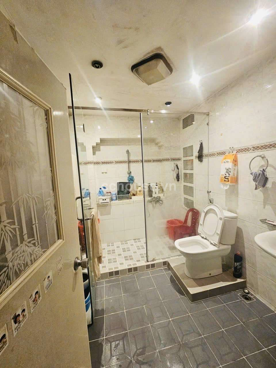 Cuc-Hiem-Hem-Xe-Tang--5-Tang-Thanh-Thai--Quan-10-68m2-Dang-De-Dau-Tu-Lam-Van-Phong-Cong-Ty-id9960