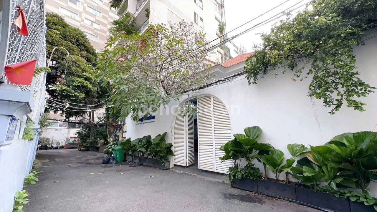 BIỆT THỰ CAO THẮNG QUẬN 3 NGANG 13M DÒNG TIỀN 100 TRIỆU VỊ TRÍ CỰC KỲ ĐẮC ĐỊA