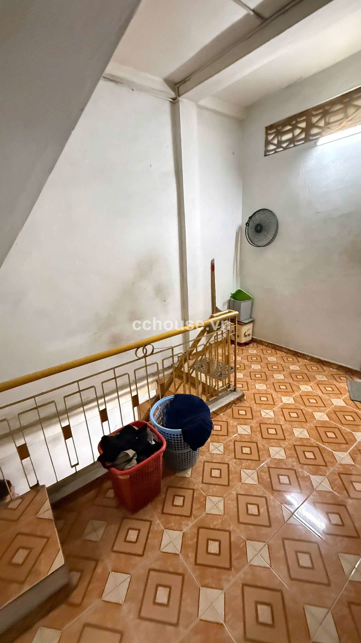 BÁN NHÀ MT LÝ NAM  ĐẾ PHƯỜNG 7 QUẬN 11 DT 3m x 12m_CN 84.6m2 2 lầu 