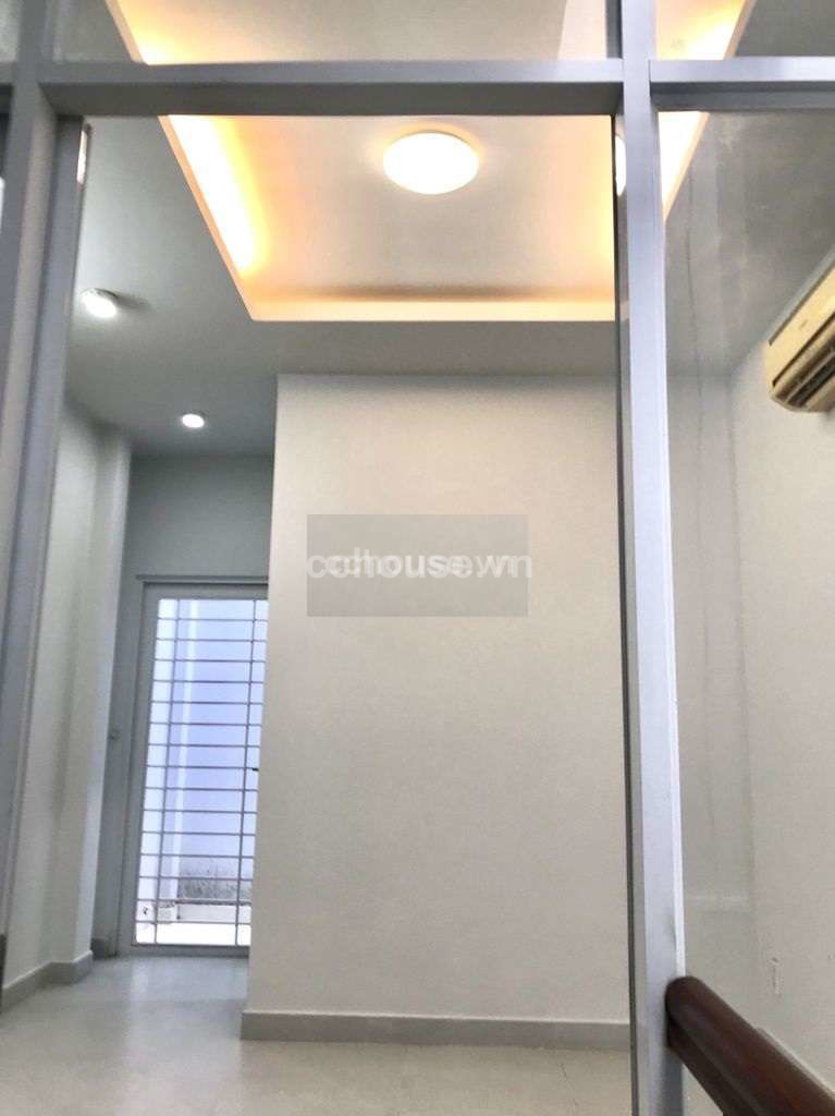 BÁN NHÀ SIÊU PHẨM HẺM 343 TÔ HIẾN THÀNH PHƯỜNG 12 QUẬN 10 DT 3.5m x 10m_2 lầu ST