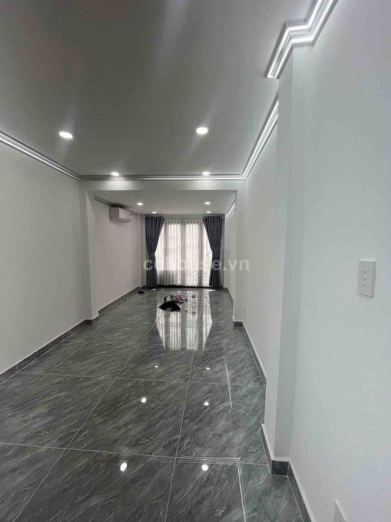 Bán nhà MTKD Đường số 3-CX Đô Thành, P.Bàn Cờ. DT 3x10.5m, 4 tầng