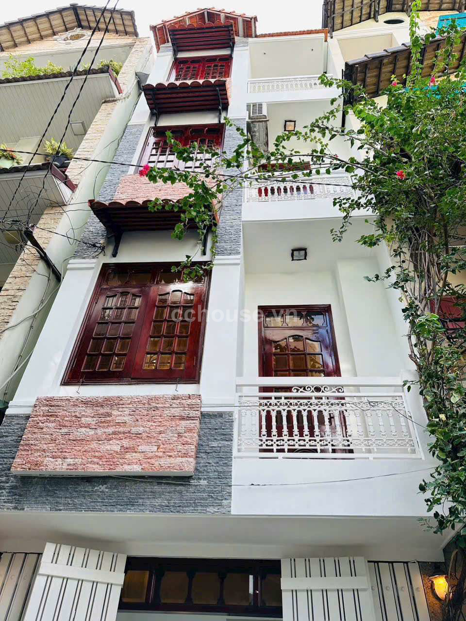 Nhà MTNB 8m Cộng Hoà, Phường 12, Tân Bình ngay khu K300, công nhận 46.2m2, Sử dụng 155.3m2, 10.9 tỷ
