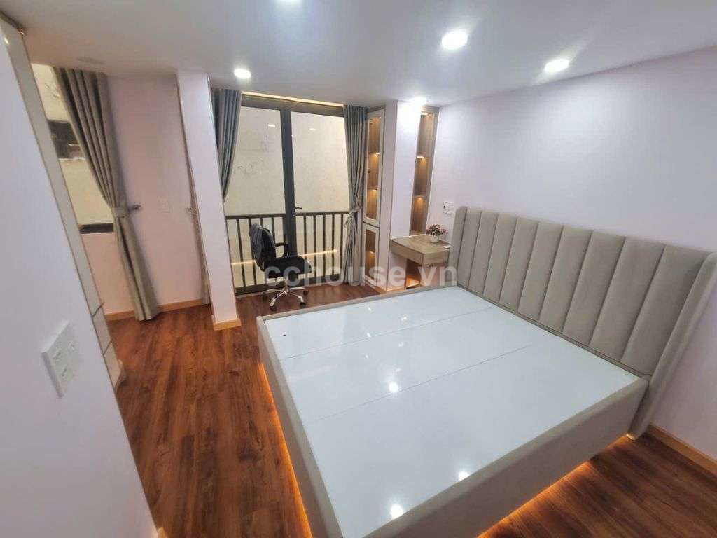 Nhà Hiếm Hẻm 126 Nguyễn Cư Trinh Quận 1_DT 3.5m x 5m_4 tầng ST