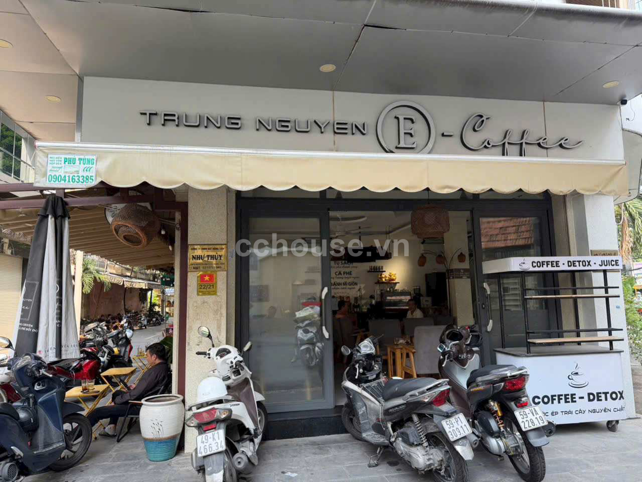 Cần bán nhanh Góc 3 mặt tiền Trương Hoàng Thanh (k300)