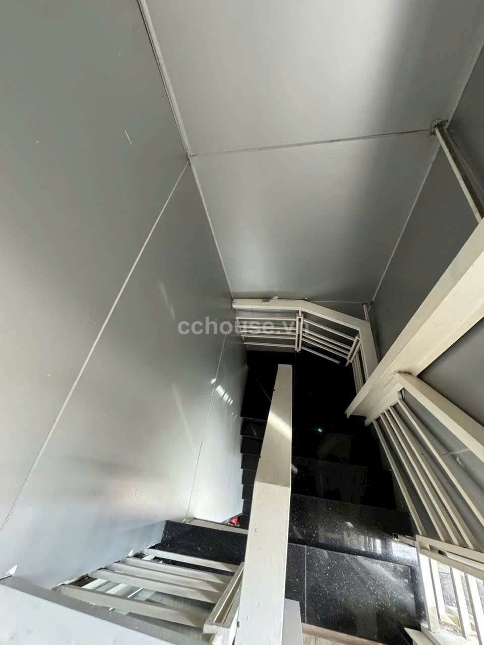 Cần bán nhanh Góc 3 mặt tiền Trương Hoàng Thanh (k300)