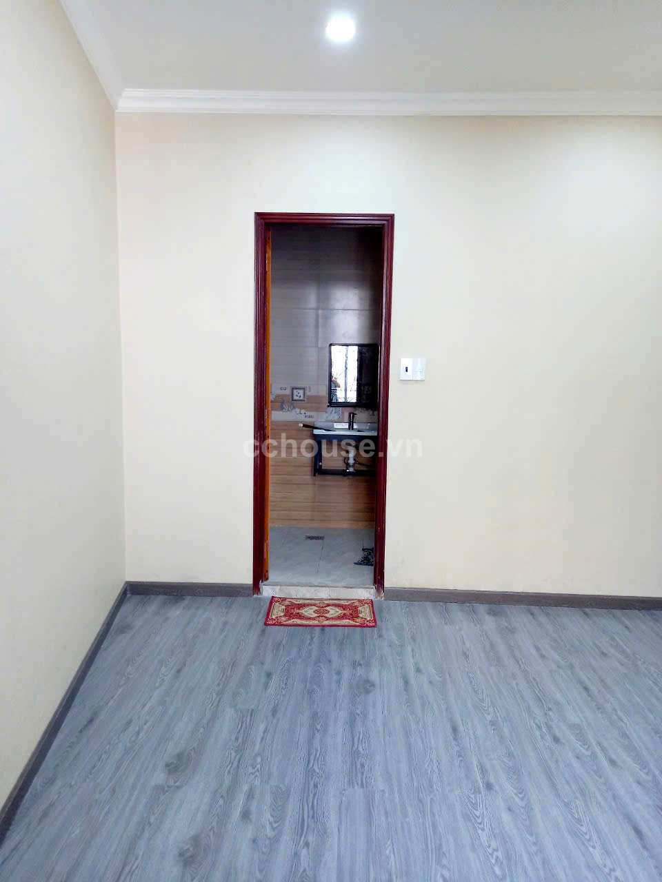 Bán Nhà Hẻm XH 387 Huỳnh Văn Bánh Phường 11 Tân Bình DT 5.5m x 23m_2 lầu HĐT 40tr/ tháng