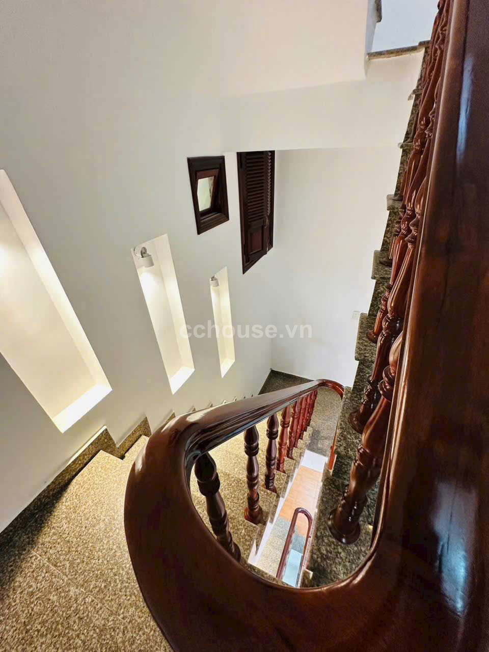 Nhà MTNB 8m Cộng Hoà, Phường 12, Tân Bình ngay khu K300, công nhận 46.2m2, Sử dụng 155.3m2, 10.9 tỷ