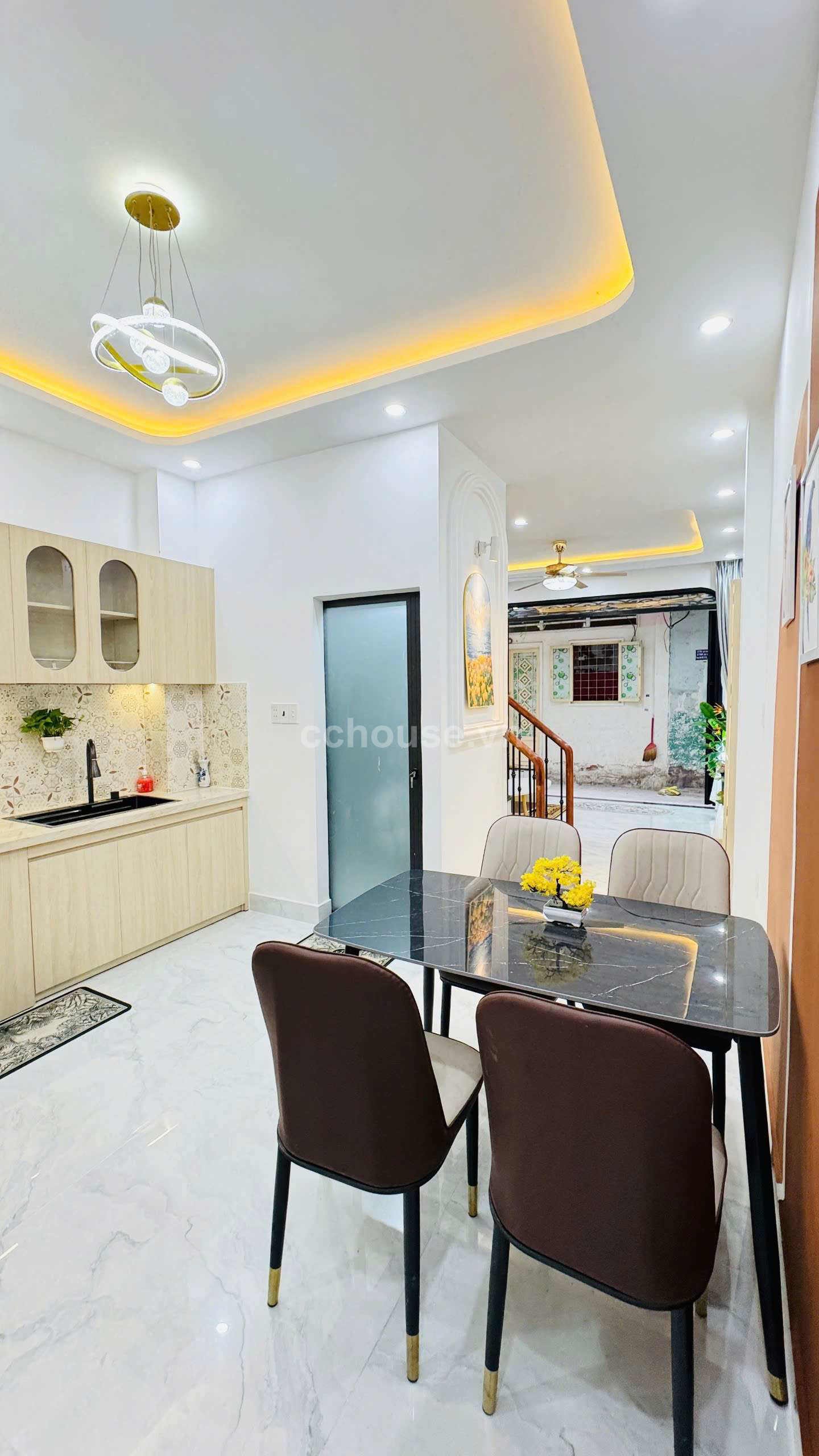 Siêu Phẩm Nhà Hẻm Tăng Bạt Hổ Phường 11 Quận Bình Thạnh_ DT 3.8m x 8.5m, 3 tầng ST