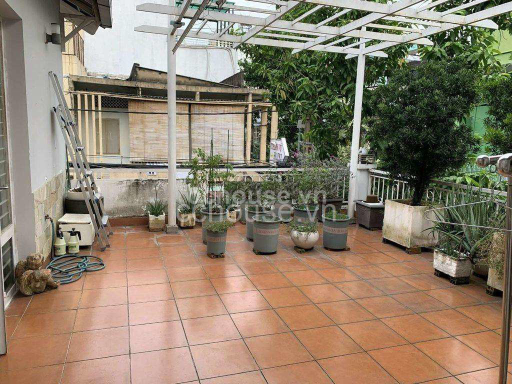 Siêu Biệt thự góc 2 Mặt Tiền Lê Văn Sỹ  ngang 12m 