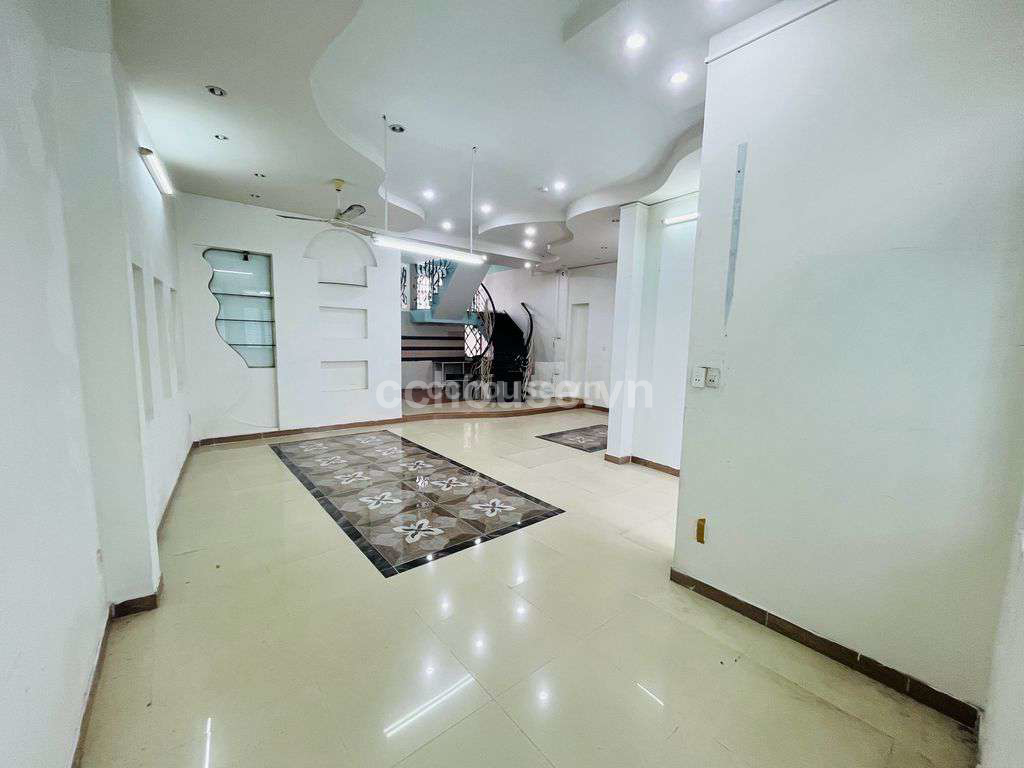 Nhà VỊ Trí Hẻm 179 Tô Hiến Thành Phường 13 Quận 10 DT 5.12m x 17m CN 105m2
