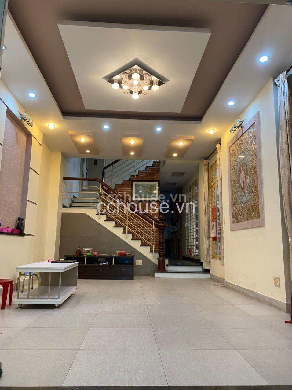 BIỆT THỰ NGAY  PHẠM VĂN HAI, GIÁP QUẬN 10 ngang Gần 5m