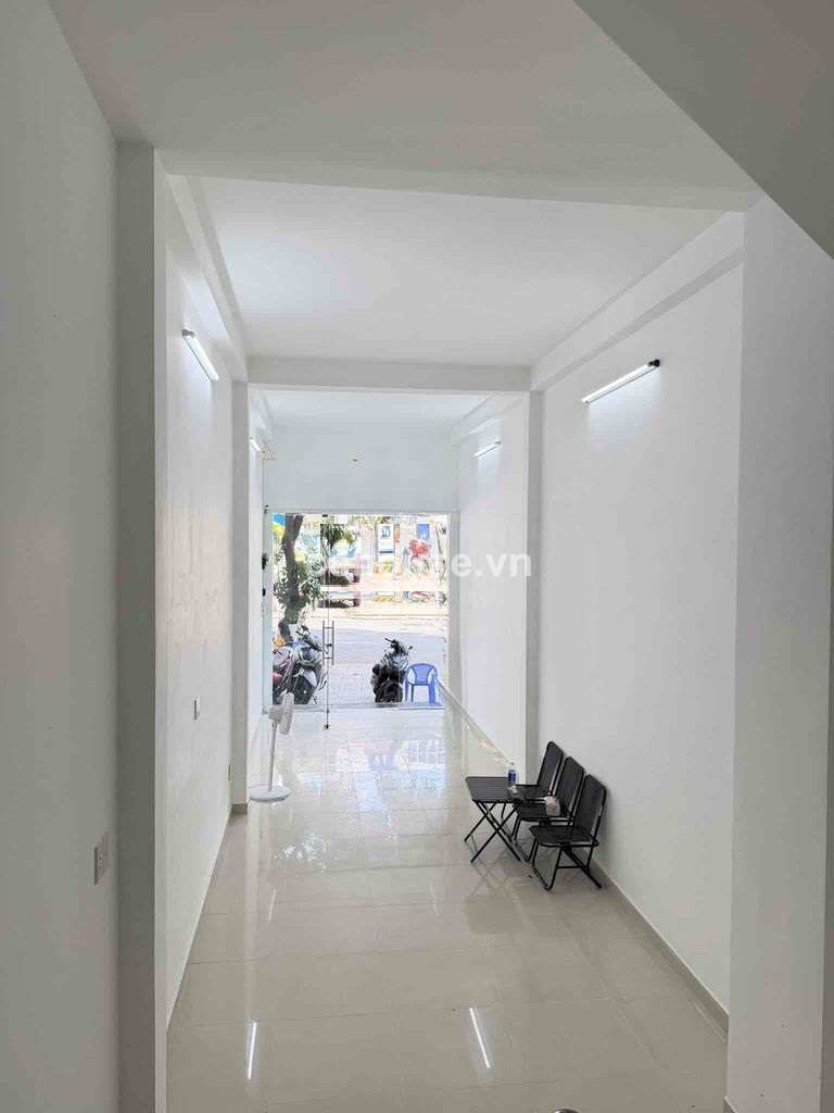 Ban-Nha-MT-Duong-Le-Thi-Rieng-Ben-Thanh-Quan-1--DT-3m-x-134m3-lau-id10174